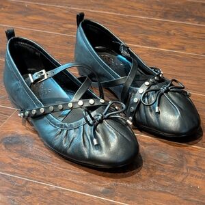 Vince Camuto 7.5 Black Solah Studded Ballet Flats